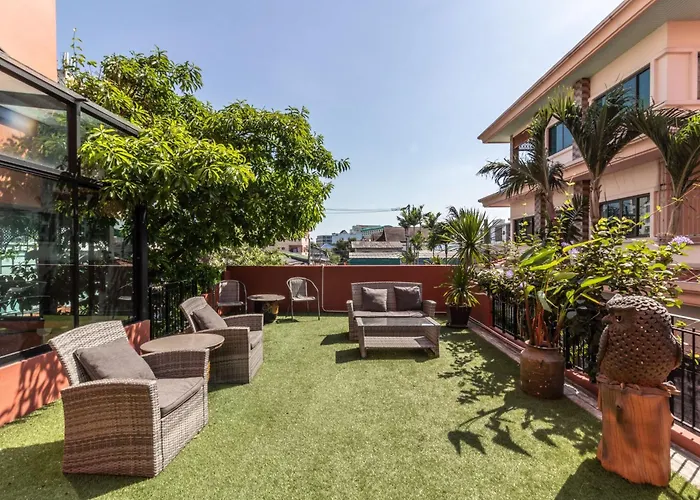 Hotel Baansuanprannok 4*